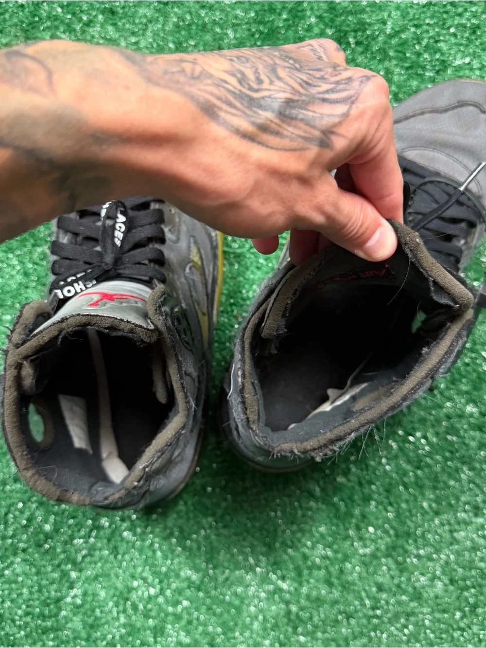 Jordan retro 5 SP x Off white ‘muslin’ sneakers